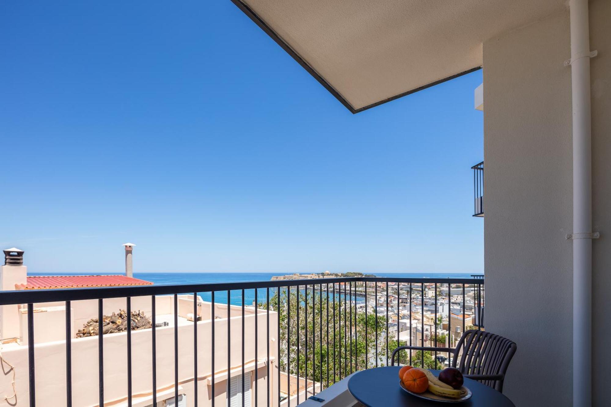 Rea Apartments Rethymno Esterno foto
